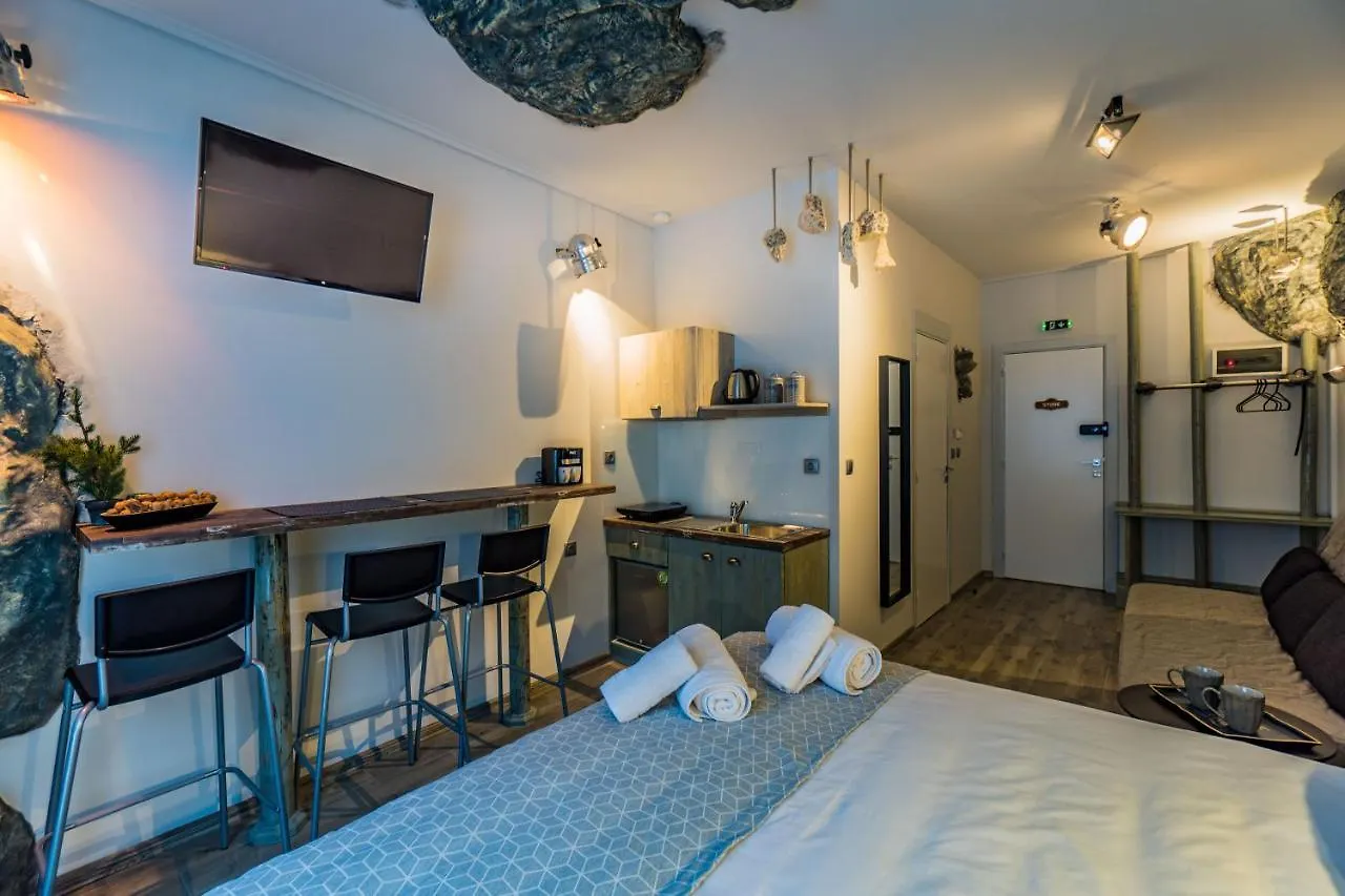 Apartment Graffitisuites#Stone Thessaloniki Greece